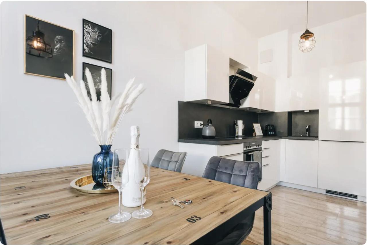Tip! Zentraler Geht'S Nicht! Premium Apartment In Der Altstadt Dresden Exterior photo